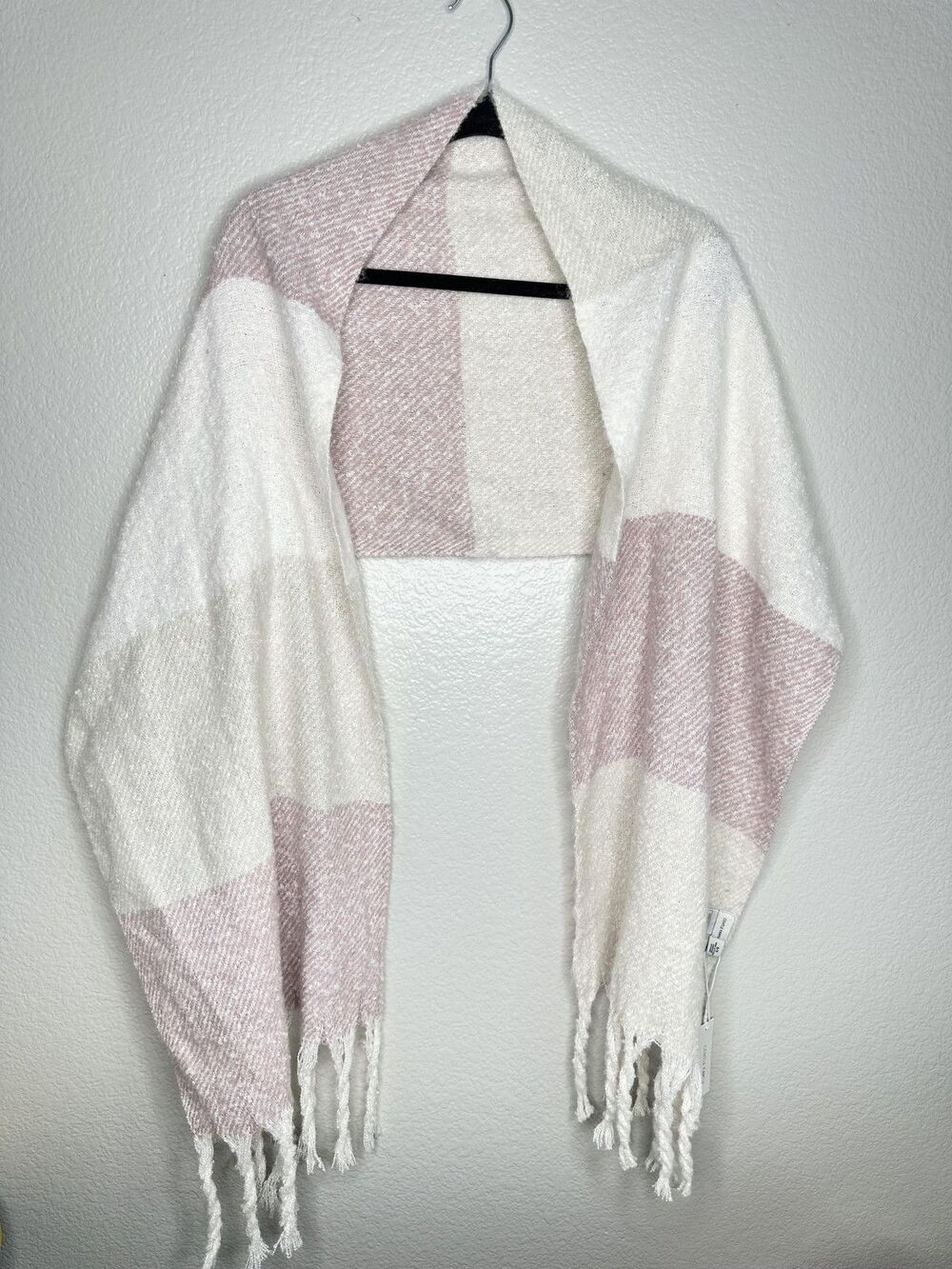 Gentle Fawn Scarf Womens One Size Cream Pink Colorblock Plaid Fringe Soft Cozy - Picture 1 of 6
